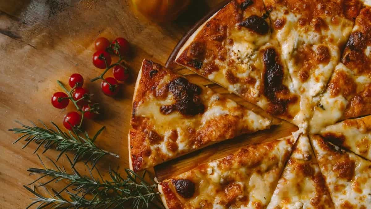 In Crust We Trust; 6 Types Of Pizza Crusts That Taste Different 