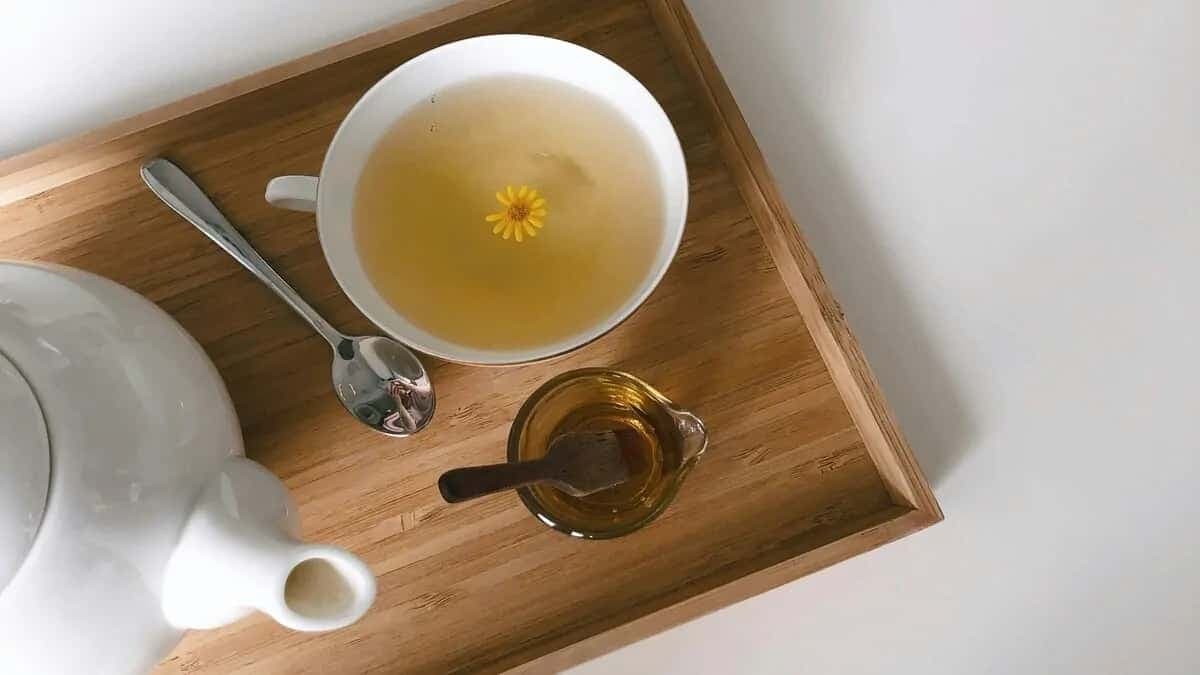 What Is White Tea And The 7 Benefits Of Consuming It