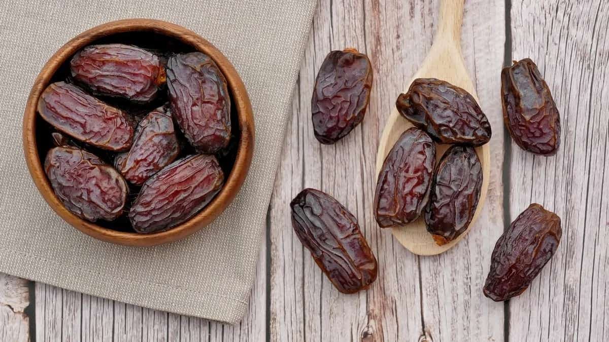 Up For A Date? Here Are Some Benefits Of Eating Dates In Winter