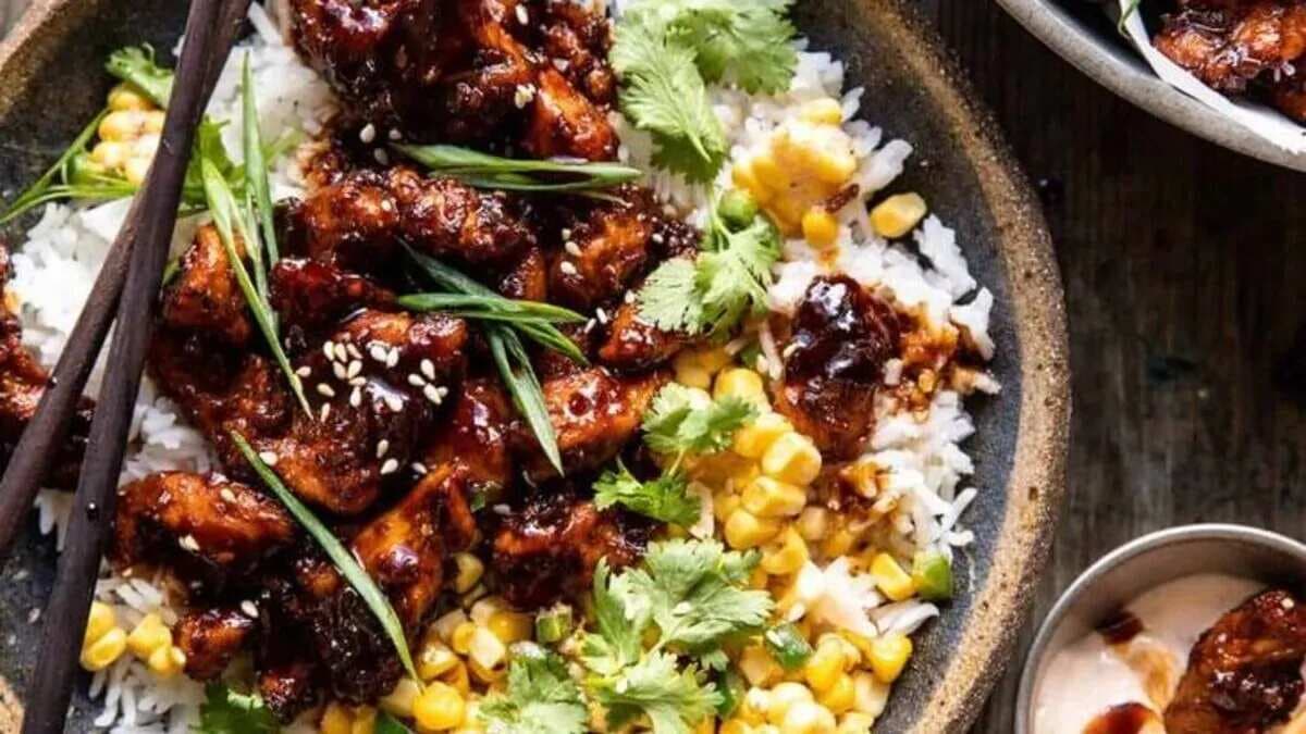 How To Make Chicken Bulgogi Deopbab; Korean Rice Bowl