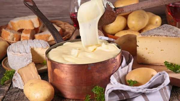 The Best Cheesy Mashed Potatoes Are France's Pommes Aligot