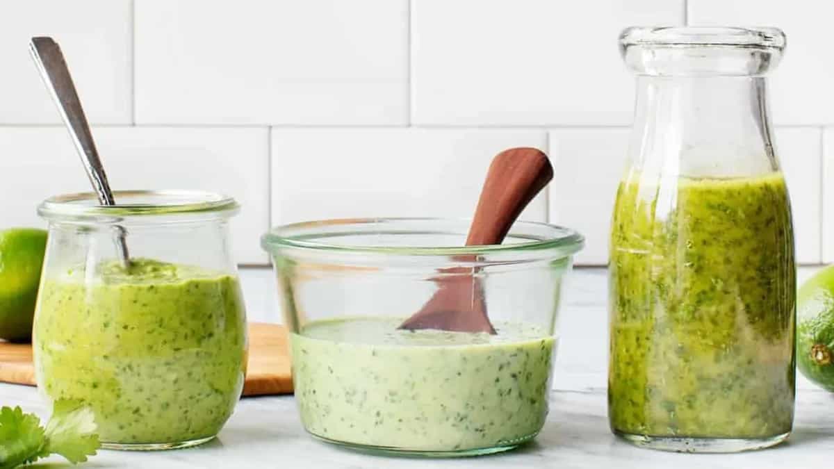 Tips To Become A Pro At Whipping Up Balanced Salad Dressings