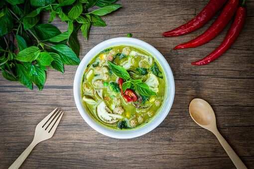 Add Some Asian Flavours To Your Meal With These Thai Curries