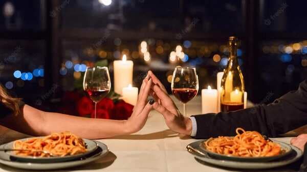 10 Restaurants For A Romantic Lunch Date In Delhi