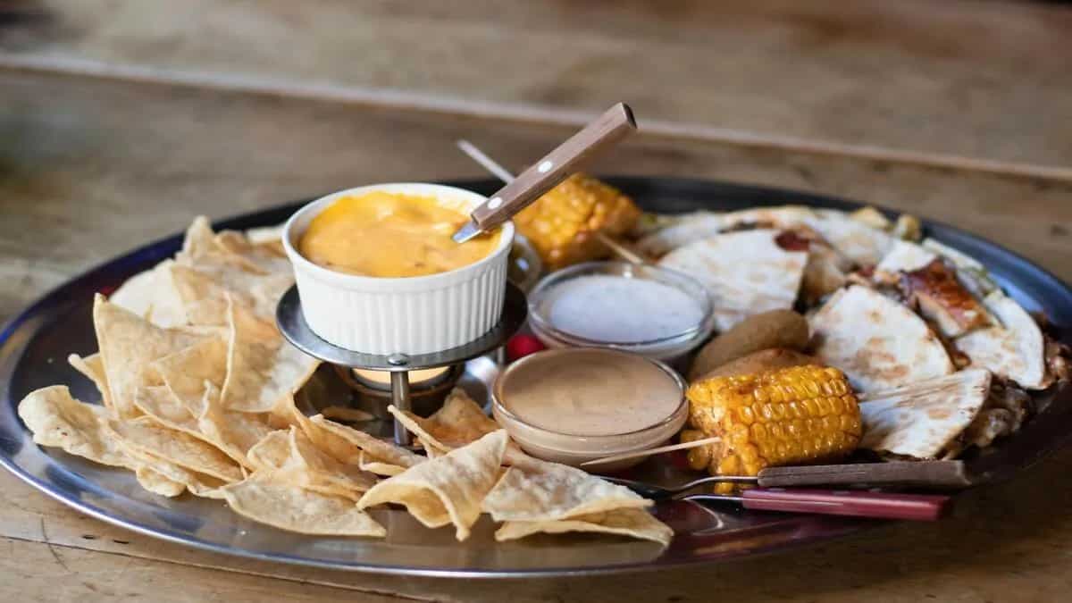 Got Only 10 Minutes? 7 Dips You Can Whip Up In That Time