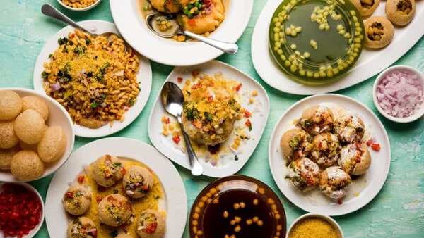 7 Mumbai Street Foods That Deserve More Attention Than Vada Pav