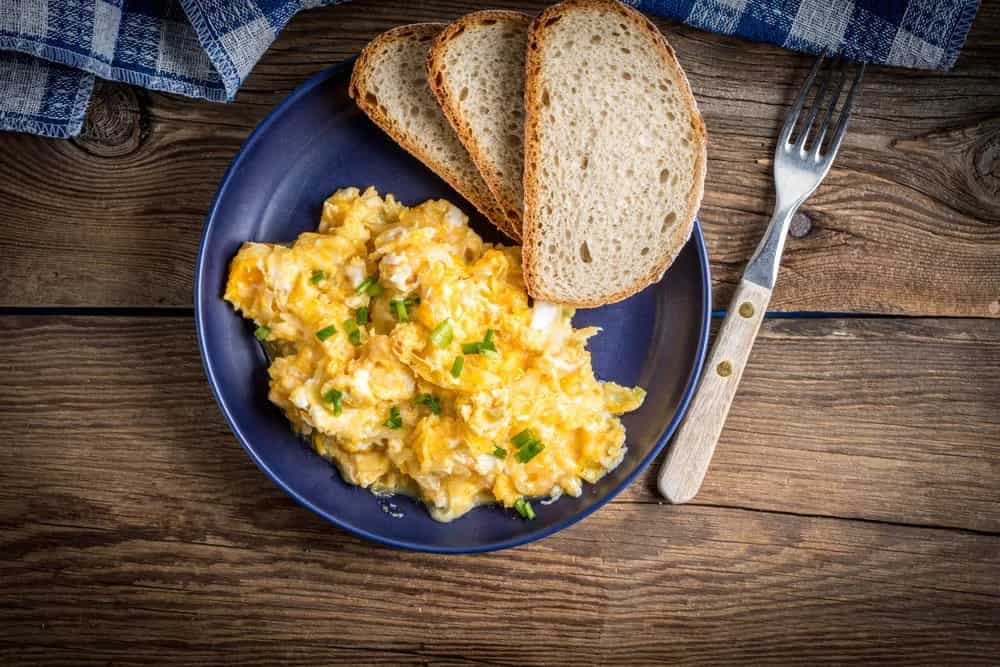 Making Scrambled Eggs? Read Before You Add Milk Or Water 