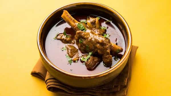 Have You Heard Of The Special Vegetarian Mutton Curry Served During Durga Puja? 