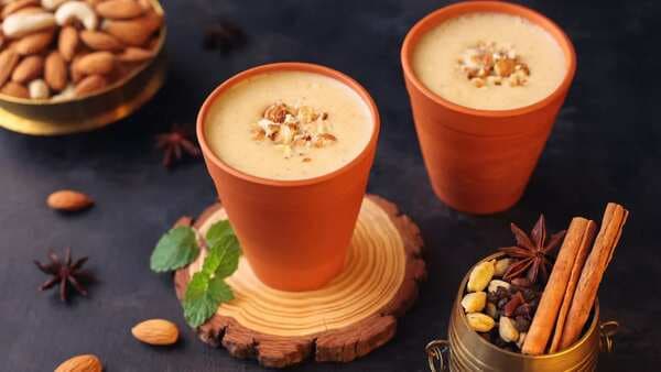 Navratri 2022: 5 Energy-Boosting Drinks For Your Fasting Days