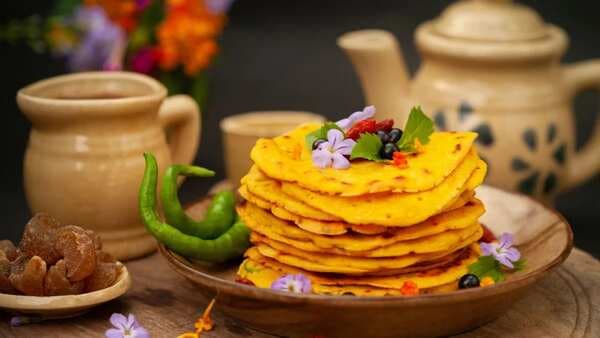 Snack On Nepali Eggless Omelettes For A High Protein Breakfast