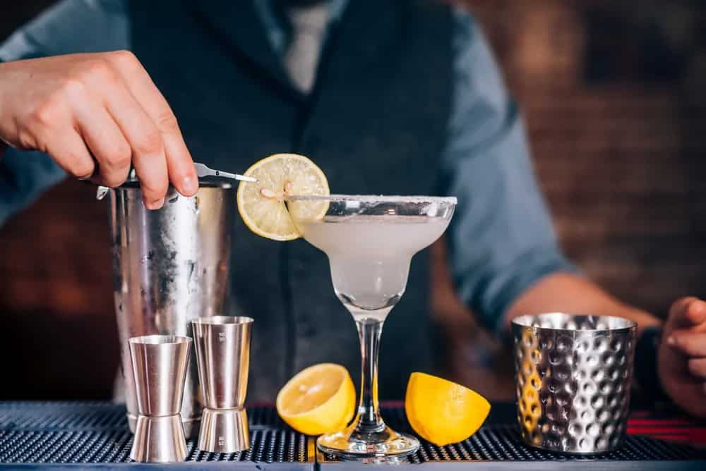 Cocktail Garnishes: Enhance The Beauty Of Your Drink 