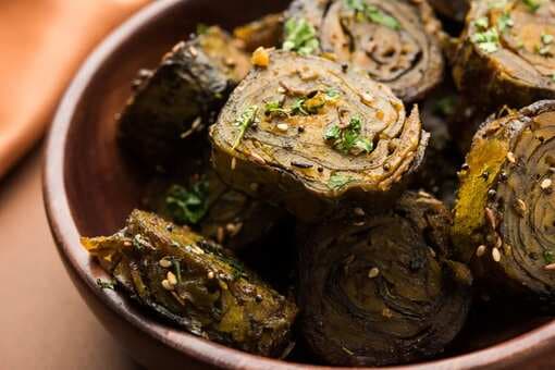 Gujarati Patra: A Seasonal Crispy Treat Loved by All