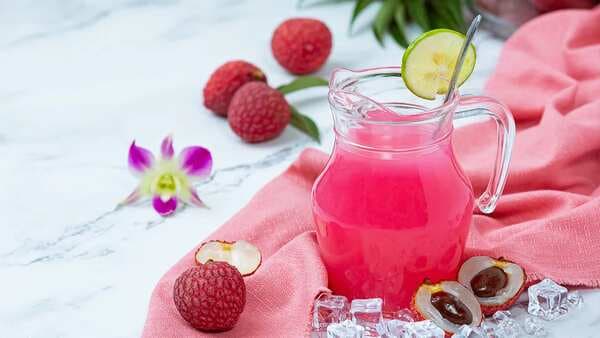 Lychee Luscious: Cocktails You Can Make With This Fruit